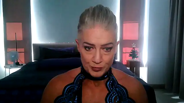 Snapshot of Devon2020 chatting on December 2, 2025, 7:21 am Devon2020 online show from December 2, 2025, 7:21 am