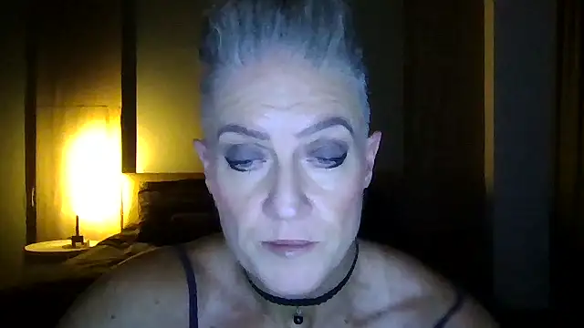 Snapshot of Devon2020 chatting on November 11, 2025, 11:49 am Devon2020 online show from November 11, 2025, 11:49 am