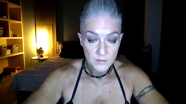 Snapshot of Devon2020 chatting on November 5, 2025, 11:35 am Devon2020 online show from November 5, 2025, 11:35 am