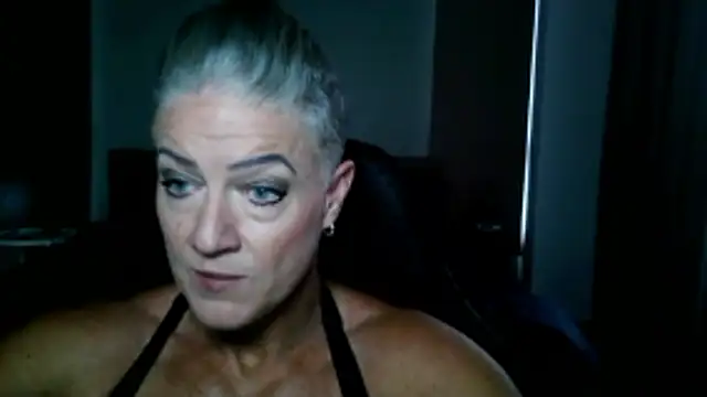 Snapshot of Devon2020 chatting on January 10, 2026, 11:27 am Devon2020 online show from January 10, 2026, 11:27 am