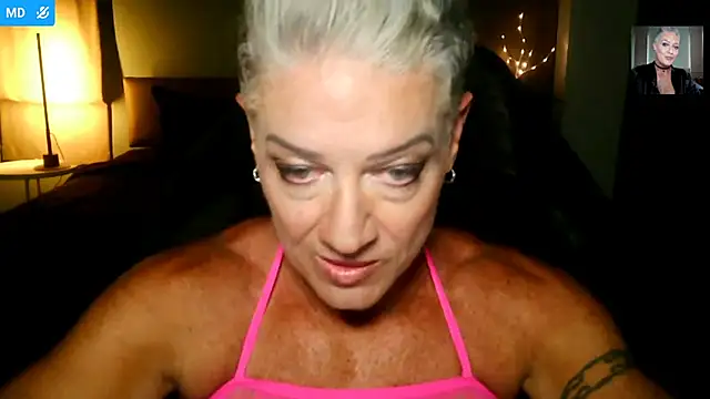 Snapshot of Devon2020 chatting on March 19, 2026, 12:27 pm Devon2020 online show from March 19, 2026, 12:27 pm