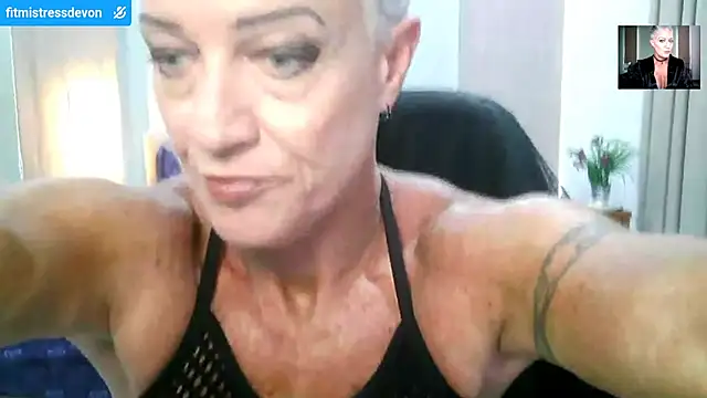 Snapshot of Devon2020 chatting on April 14, 2026, 11:15 am Devon2020 online show from April 14, 2026, 11:15 am