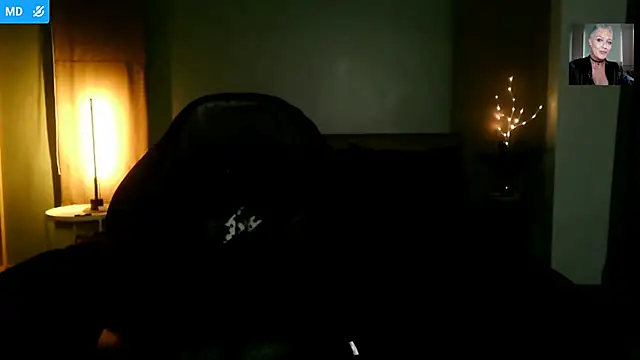 Snapshot of Devon2020 chatting on March 20, 2026, 12:06 pm Devon2020 online show from March 20, 2026, 12:06 pm