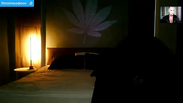 Snapshot of Devon2020 chatting on April 7, 2026, 11:34 am Devon2020 online show from April 7, 2026, 11:34 am