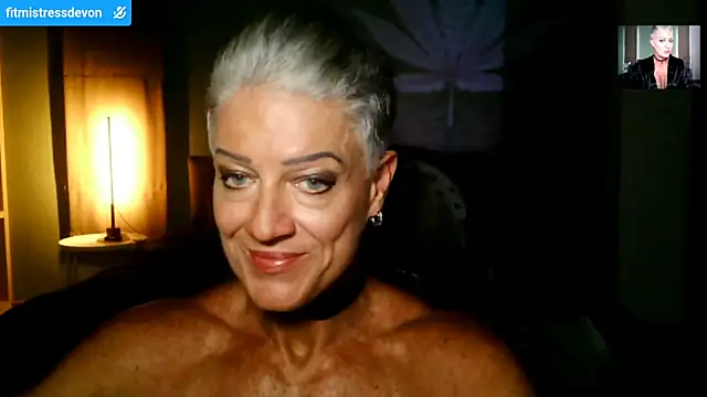 Snapshot of Devon2020 chatting on April 10, 2026, 11:50 am Devon2020 online show from April 10, 2026, 11:50 am