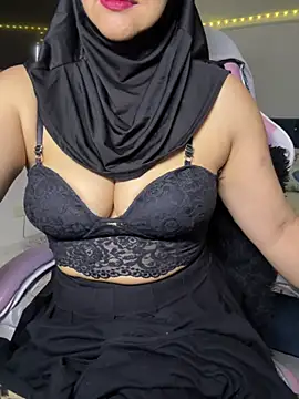 Snapshot of Jameela chatting on June 29, 2026, 10:20 pm Jameela online show from June 29, 2026, 10:20 pm