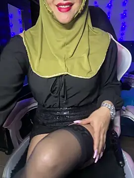 Snapshot of Jameela chatting on October 27, 2025, 10:00 pm Jameela online show from October 27, 2025, 10:00 pm