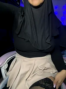 Snapshot of Jameela chatting on November 2, 2025, 11:10 pm Jameela online show from November 2, 2025, 11:10 pm