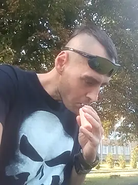 explored romantic online show from September 19, 2025, 12:20 pm