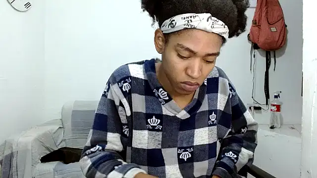 angelamarie1 online show from October 28, 2025, 9:30 am