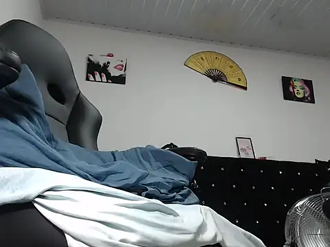 Snapshot of pamelabigcock69 chatting on March 17, 2026, 2:03 am pamelabigcock69 online show from March 17, 2026, 2:03 am