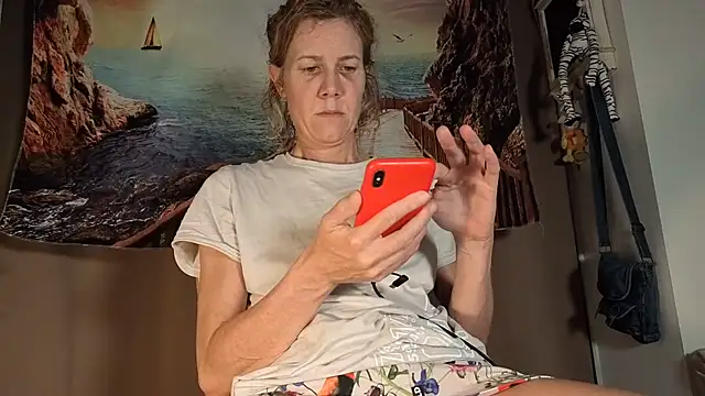 Snapshot of Lola_Belgium chatting on June 24, 2026, 4:44 am Lola Belgium online show from June 24, 2026, 4:44 am