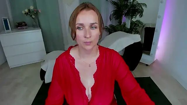 Karinella x online show from June 10, 2026, 12:06 pm