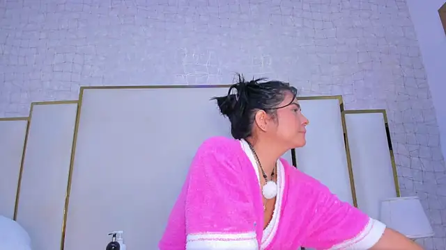 paola rodriguez online show from January 13, 2026, 11:47 am