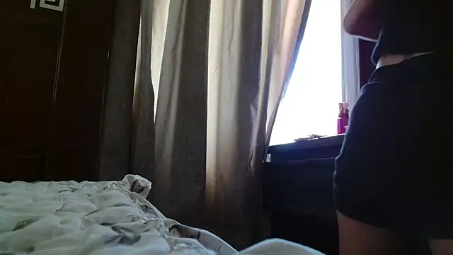 Snapshot of MINI_Petite chatting on May 14, 2026, 6:38 pm MINI Petite online show from May 14, 2026, 6:38 pm