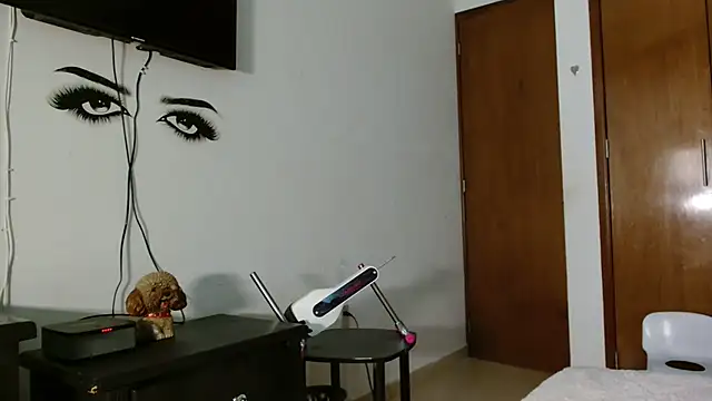 Snapshot of MINI_Petite chatting on April 14, 2026, 9:09 pm MINI Petite online show from April 14, 2026, 9:09 pm