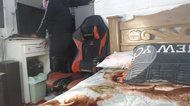 Snapshot of sexyjustin202 chatting on September 20, 2025, 12:04 am sexyjustin202 online show from September 20, 2025, 12:04 am