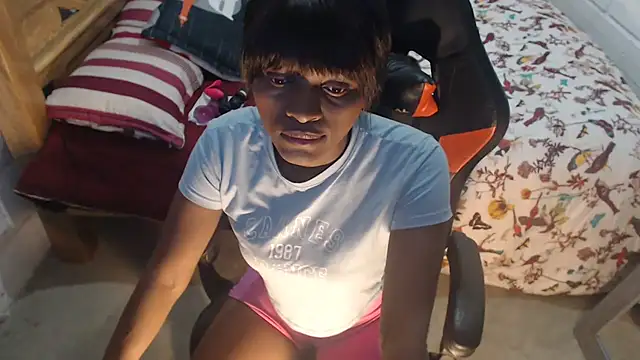 Snapshot of sexyjustin202 chatting on October 11, 2025, 12:00 am sexyjustin202 online show from October 11, 2025, 12:00 am