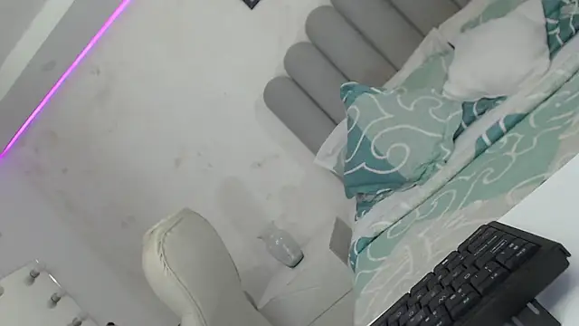 X6uldv8xdollxxx online show from January 15, 2025, 12:51 am