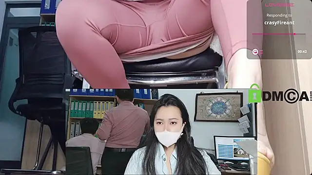 Snapshot of Sime_Naughty chatting on December 13, 2025, 10:38 pm Sime Naughty online show from December 13, 2025, 10:38 pm