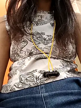 Snapshot of CuteSarikaLIVE chatting on February 25, 2026, 3:51 am CuteSarikaLIVE online show from February 25, 2026, 3:51 am