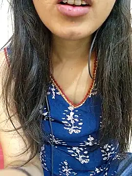Snapshot of CuteSarikaLIVE chatting on May 1, 2026, 4:06 am CuteSarikaLIVE online show from May 1, 2026, 4:06 am