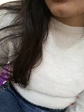 Snapshot of CuteSarikaLIVE chatting on January 7, 2026, 4:06 am CuteSarikaLIVE online show from January 7, 2026, 4:06 am