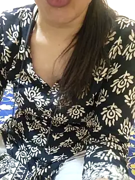 Snapshot of CuteSarikaLIVE chatting on May 28, 2026, 4:09 am CuteSarikaLIVE online show from May 28, 2026, 4:09 am