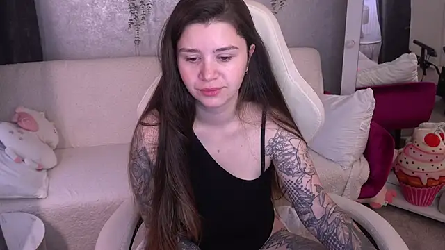 Snapshot of AmellyMilly chatting on October 22, 2025, 5:40 am AmellyMilly online show from October 22, 2025, 5:40 am