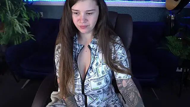 Snapshot of AmellyMilly chatting on October 13, 2025, 1:12 pm AmellyMilly online show from October 13, 2025, 1:12 pm