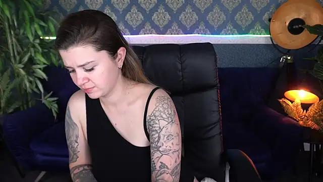 Snapshot of AmellyMilly chatting on November 30, 2025, 8:09 pm AmellyMilly online show from November 30, 2025, 8:09 pm