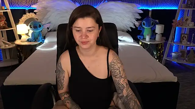 Snapshot of AmellyMilly chatting on November 12, 2025, 1:48 pm AmellyMilly online show from November 12, 2025, 1:48 pm