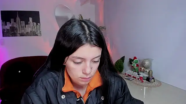 Snapshot of Meghan320 chatting on December 20, 2025, 11:46 am Meghan320 online show from December 20, 2025, 11:46 am