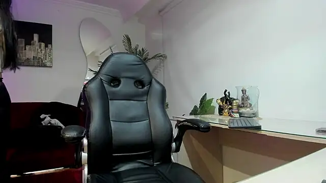 Snapshot of Meghan320 chatting on February 11, 2026, 11:32 am Meghan320 online show from February 11, 2026, 11:32 am