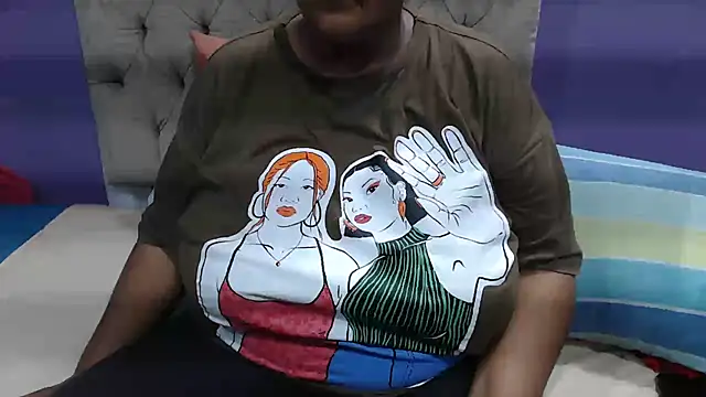 GiantTittts online show from September 10, 2025, 5:12 pm