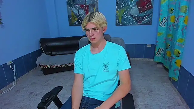 Snapshot of patrik_027 chatting on November 20, 2025, 7:42 am patrik 027 online show from November 20, 2025, 7:42 am