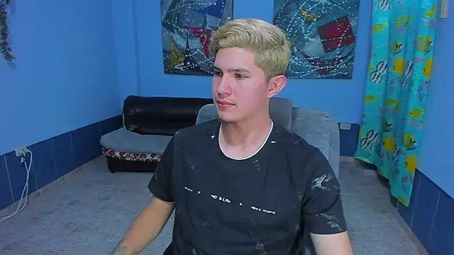 Snapshot of patrik_027 chatting on October 11, 2025, 7:04 pm patrik 027 online show from October 11, 2025, 7:04 pm