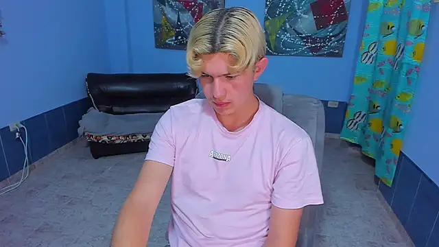 Snapshot of patrik_027 chatting on November 17, 2025, 7:56 am patrik 027 online show from November 17, 2025, 7:56 am