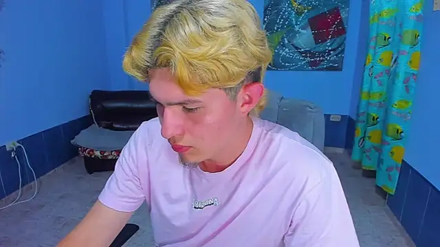 Snapshot of patrik_027 chatting on September 16, 2025, 6:20 pm patrik 027 online show from September 16, 2025, 6:20 pm