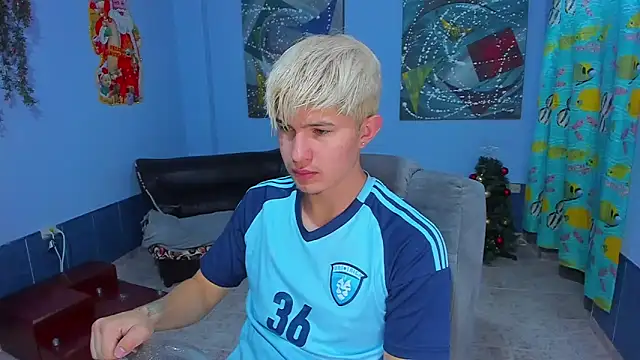 Snapshot of patrik_027 chatting on December 16, 2025, 6:56 pm patrik 027 online show from December 16, 2025, 6:56 pm