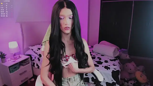 Snapshot of Ainhoads chatting on November 8, 2025, 8:40 am Ainhoads online show from November 8, 2025, 8:40 am