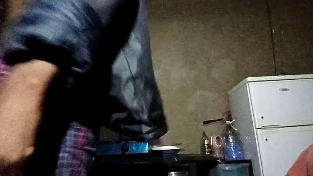 Snapshot of clintsix chatting on September 21, 2025, 10:26 pm clintsix online show from September 21, 2025, 10:26 pm