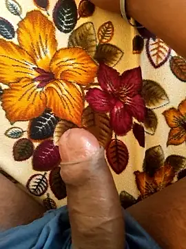 Snapshot of Mallupaiyanaachu chatting on January 9, 2026, 3:46 am Mallupaiyanaachu online show from January 9, 2026, 3:46 am