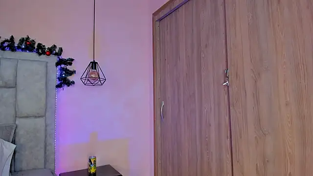 Snapshot of Stefhanyblow chatting on November 21, 2025, 5:17 am Stefhanyblow online show from November 21, 2025, 5:17 am