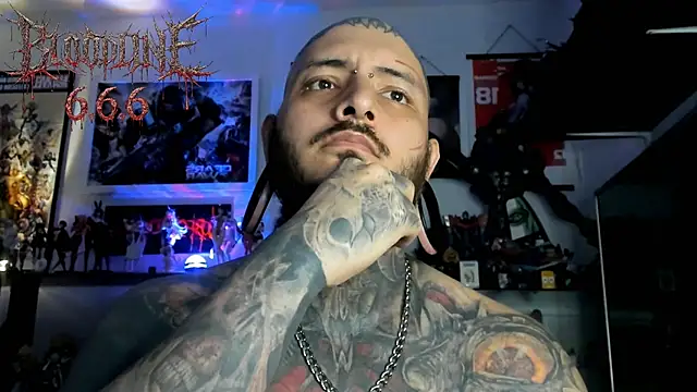 Snapshot of DEATHINK666XX chatting on April 30, 2026, 8:57 pm DEATHINK666XX online show from April 30, 2026, 8:57 pm