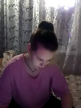 KUKLA NIKA online show from November 14, 2025, 8:07 am