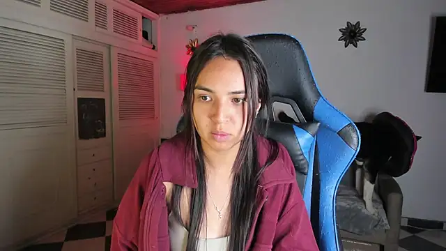 Snapshot of Miss_Nicole chatting on January 30, 2025, 4:48 am Miss Nicole online show from January 30, 2025, 4:48 am