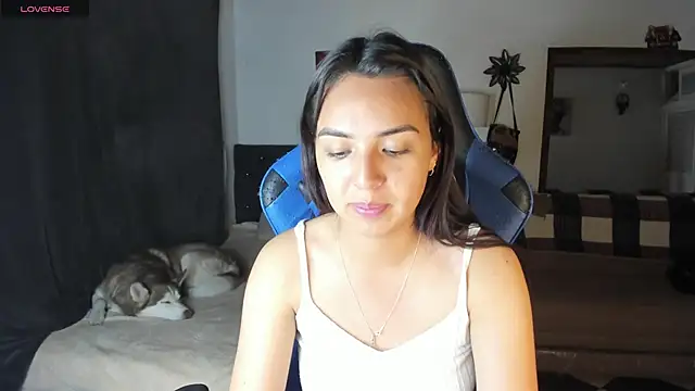 Snapshot of Miss_Nicole chatting on February 28, 2025, 2:09 am Miss Nicole online show from February 28, 2025, 2:09 am