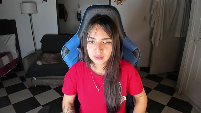 Snapshot of Miss_Nicole chatting on March 14, 2025, 4:43 am Miss Nicole online show from March 14, 2025, 4:43 am