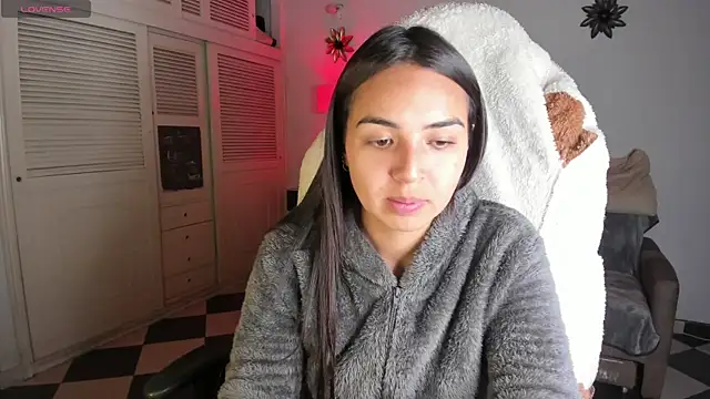 Snapshot of Miss_Nicole chatting on February 1, 2025, 2:47 am Miss Nicole online show from February 1, 2025, 2:47 am